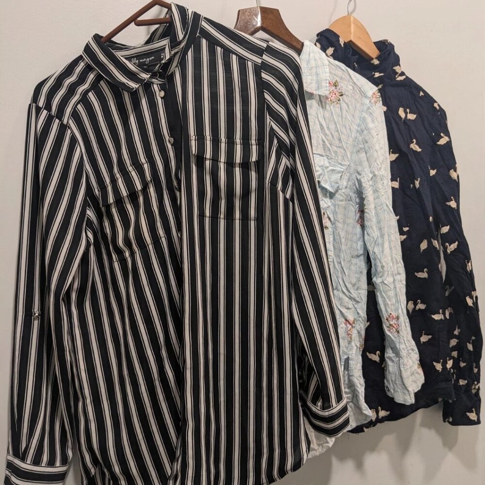 Lot 3 Button up Womens collared shirts